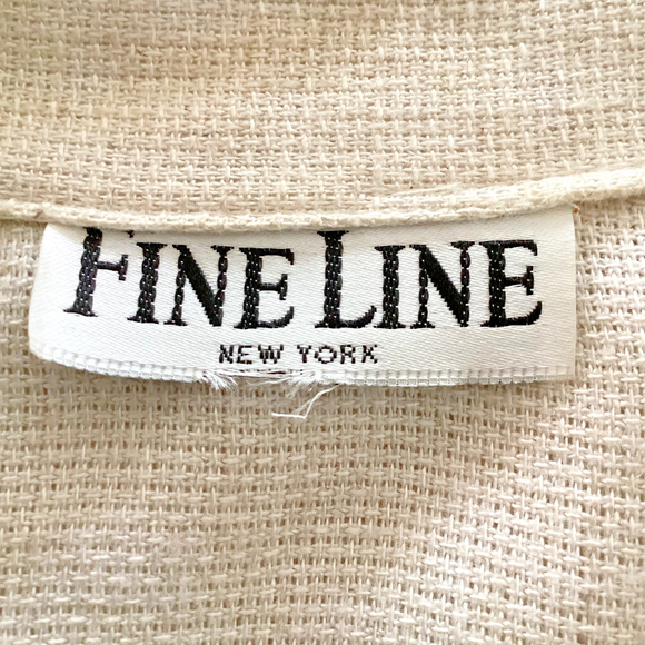 Fine Line NY Short Sleeve Cream Textural Cropped Button Up Blouse Size L - Picture 4 of 7